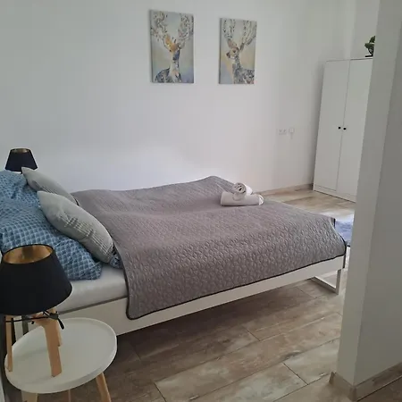 Villa Anna, Ingyenes Wifivel Es Parkolassal. *